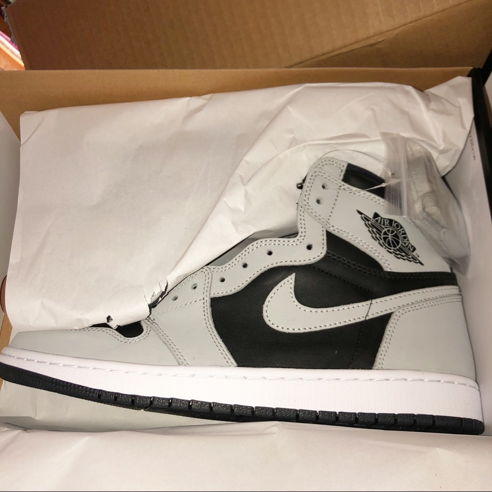 COPY - NWB Air Jordan 1 Retro High OG - Picture 3 of 8